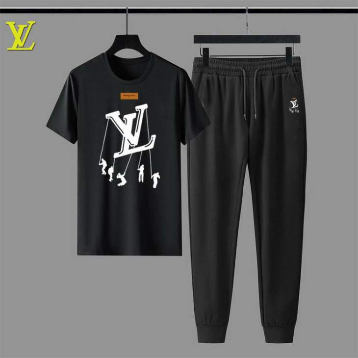 Picture of LV Shirt Pant Suits _SKULVM-5XL12yn23423503